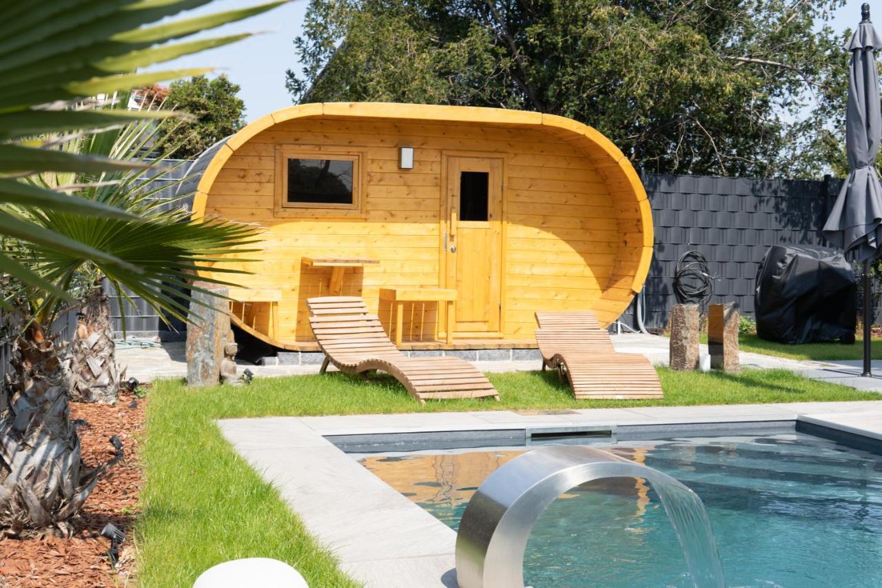 Villa Dreamy Vibes Mit Privatem Pool & Rheinblick 下卡瑟尔 外观 照片
